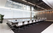 浅析建筑因素对深圳办公室装修灯光设计的影响